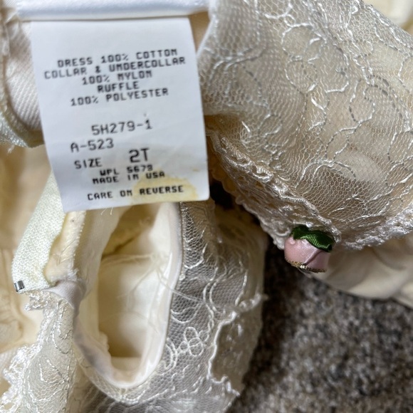 Vintage Isabella Baby Toddler Dress 2T Ivory Velvet With Lace Ruffle Bottom - Picture 6 of 7